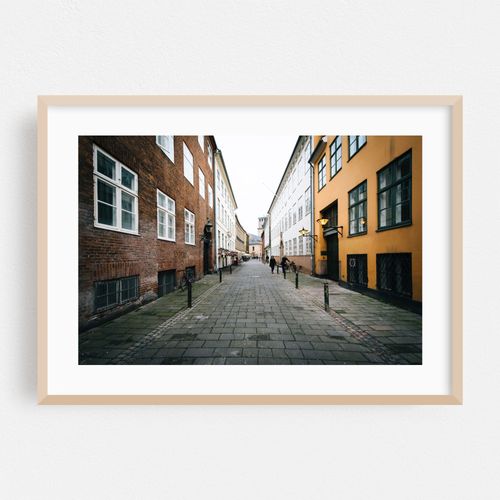 Narrow Cobblestone