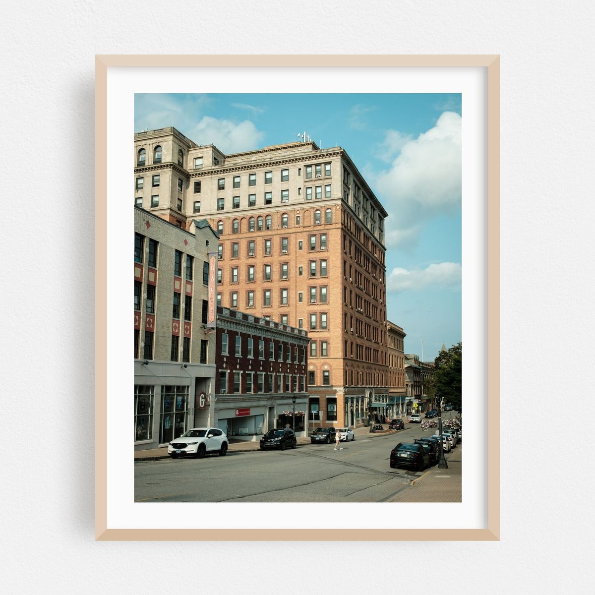 Mohican Hotel, New London 01 – image 1 of 12