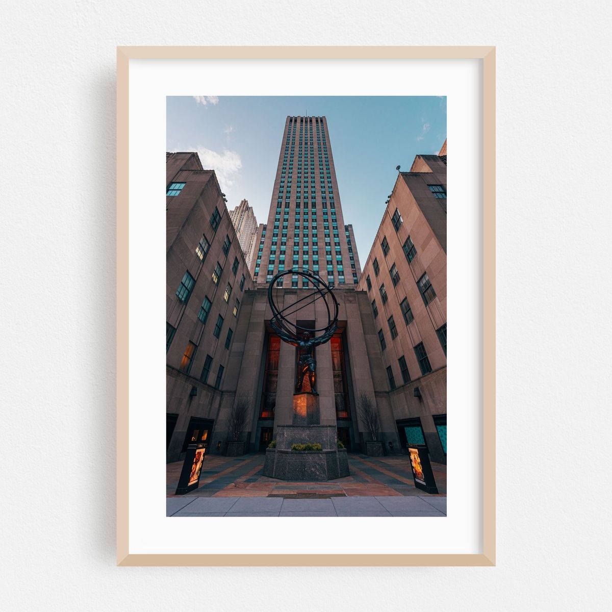 Atlas Statue, Rockefeller Center – image 1 of 16