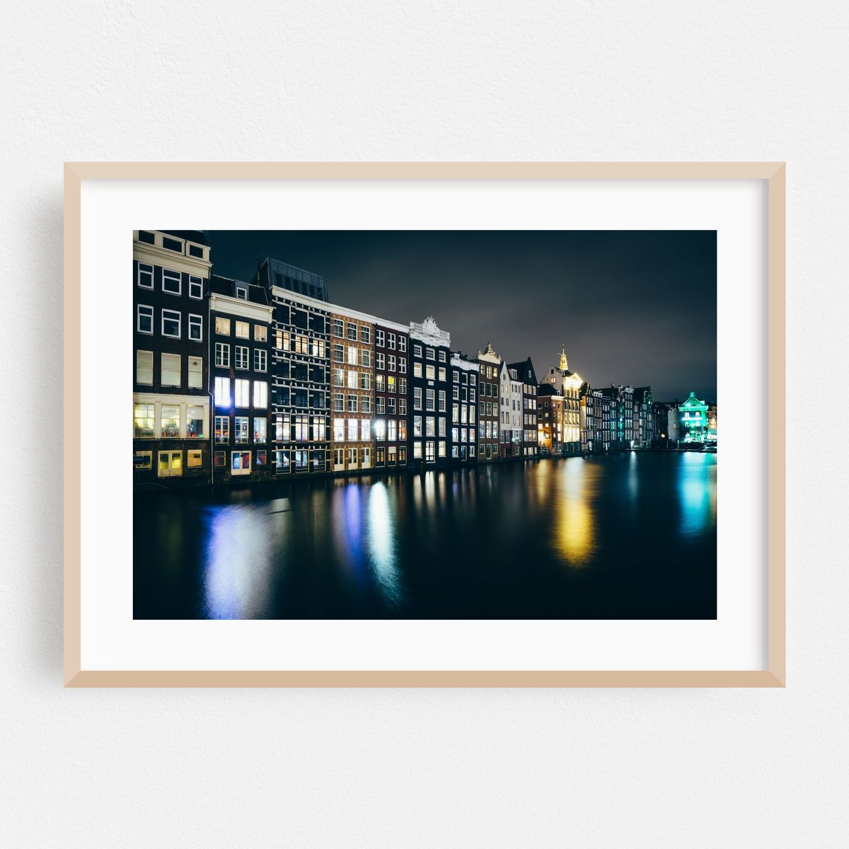 Damrak Canal – image 1 of 6