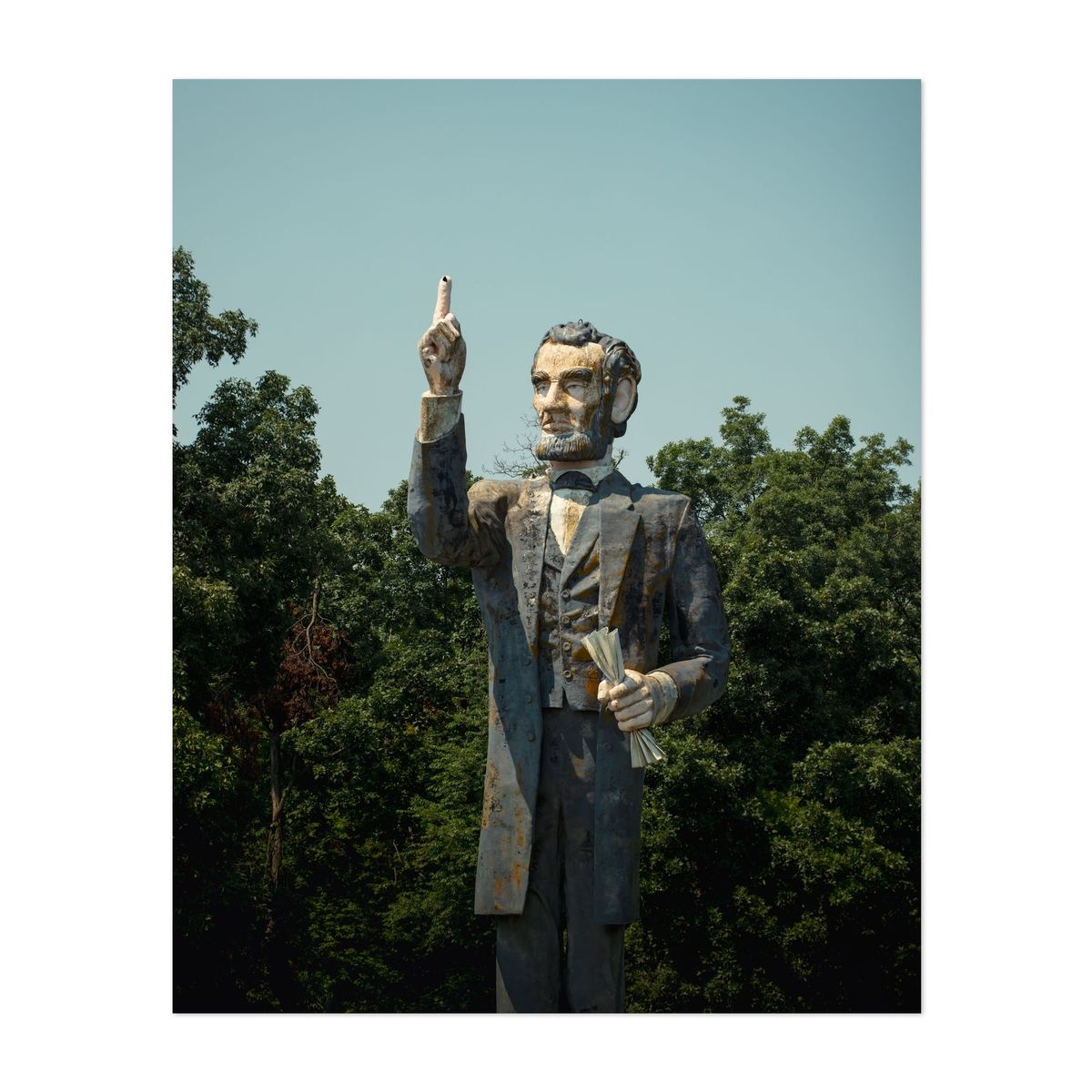 World's Largest Lincoln 03 – image 1 of 2