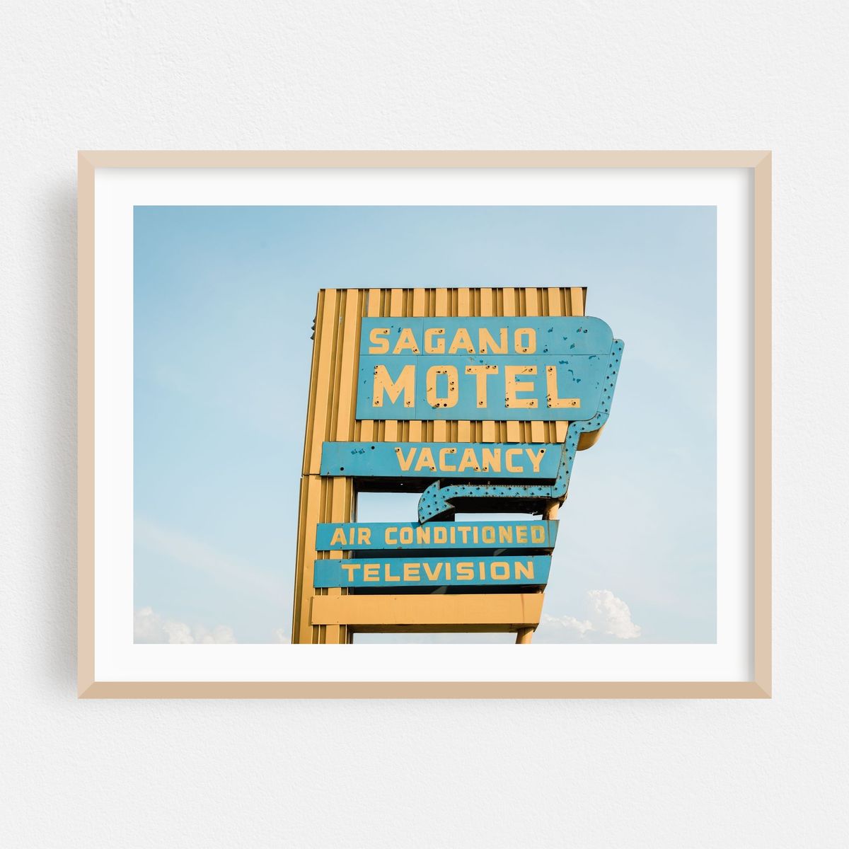 Sagano Motel, Pontiac – image 1 of 3