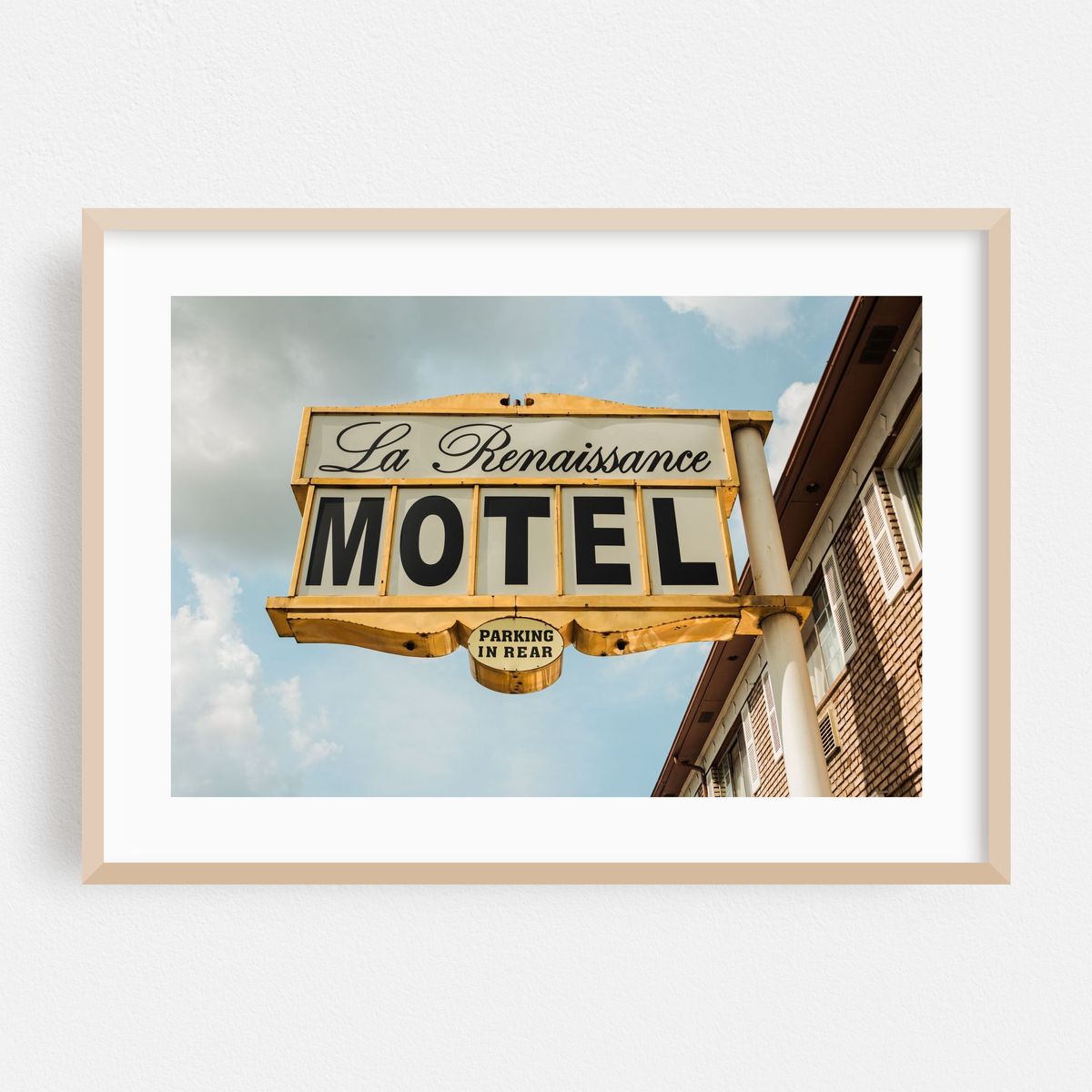 La Renaissance Motel, Detroit – image 1 of 6
