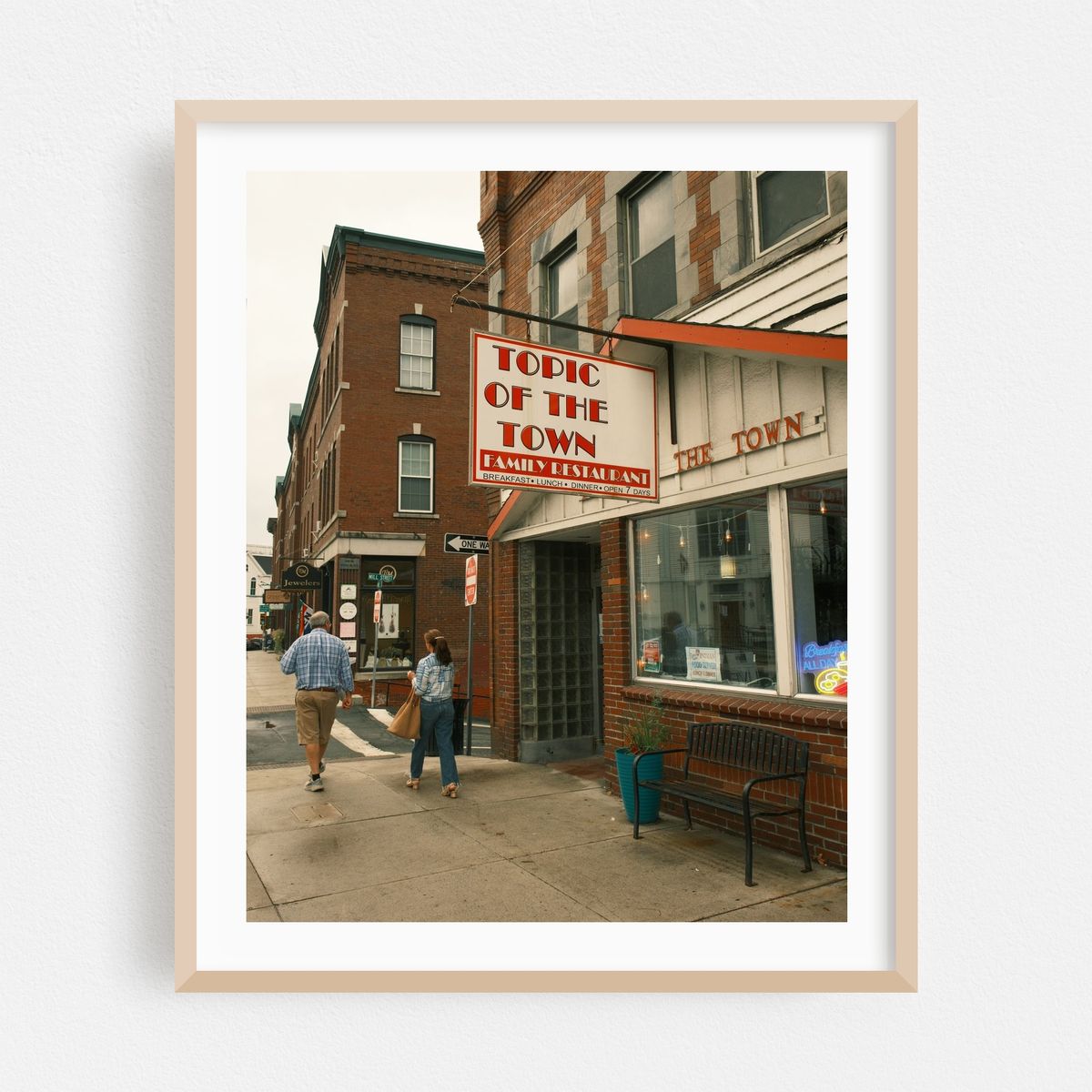Topic of the Town Restaurant, Littleton 01 – image 1 of 12