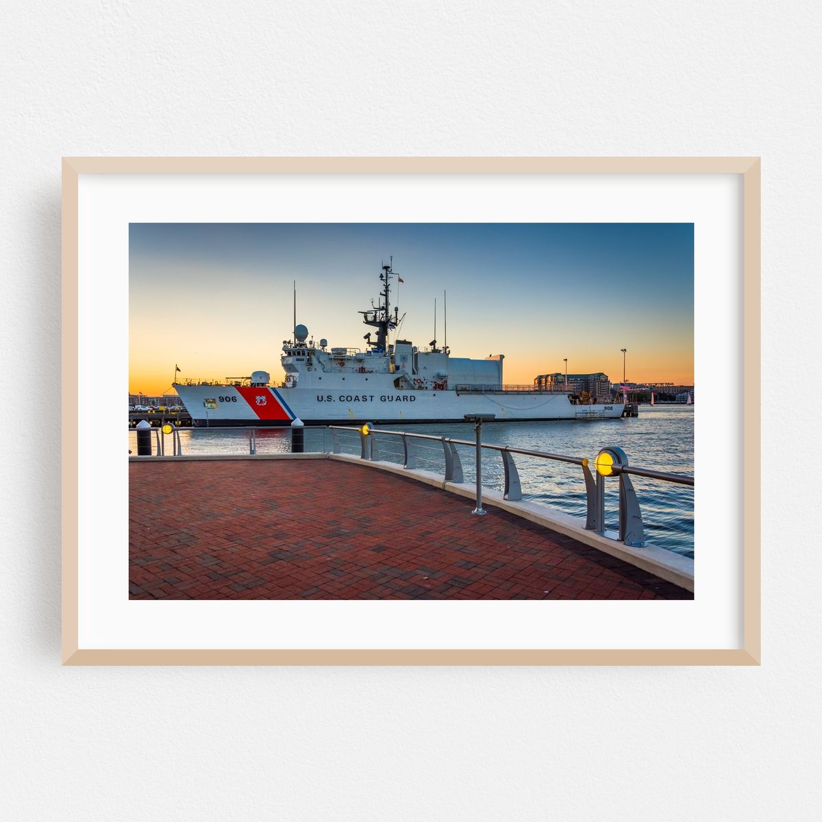 US Coast Guard 906 – image 1 of 6