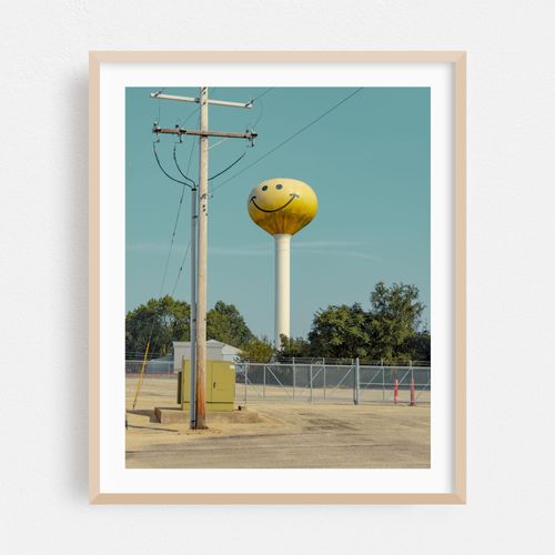 Smiley Face Water Tower 02