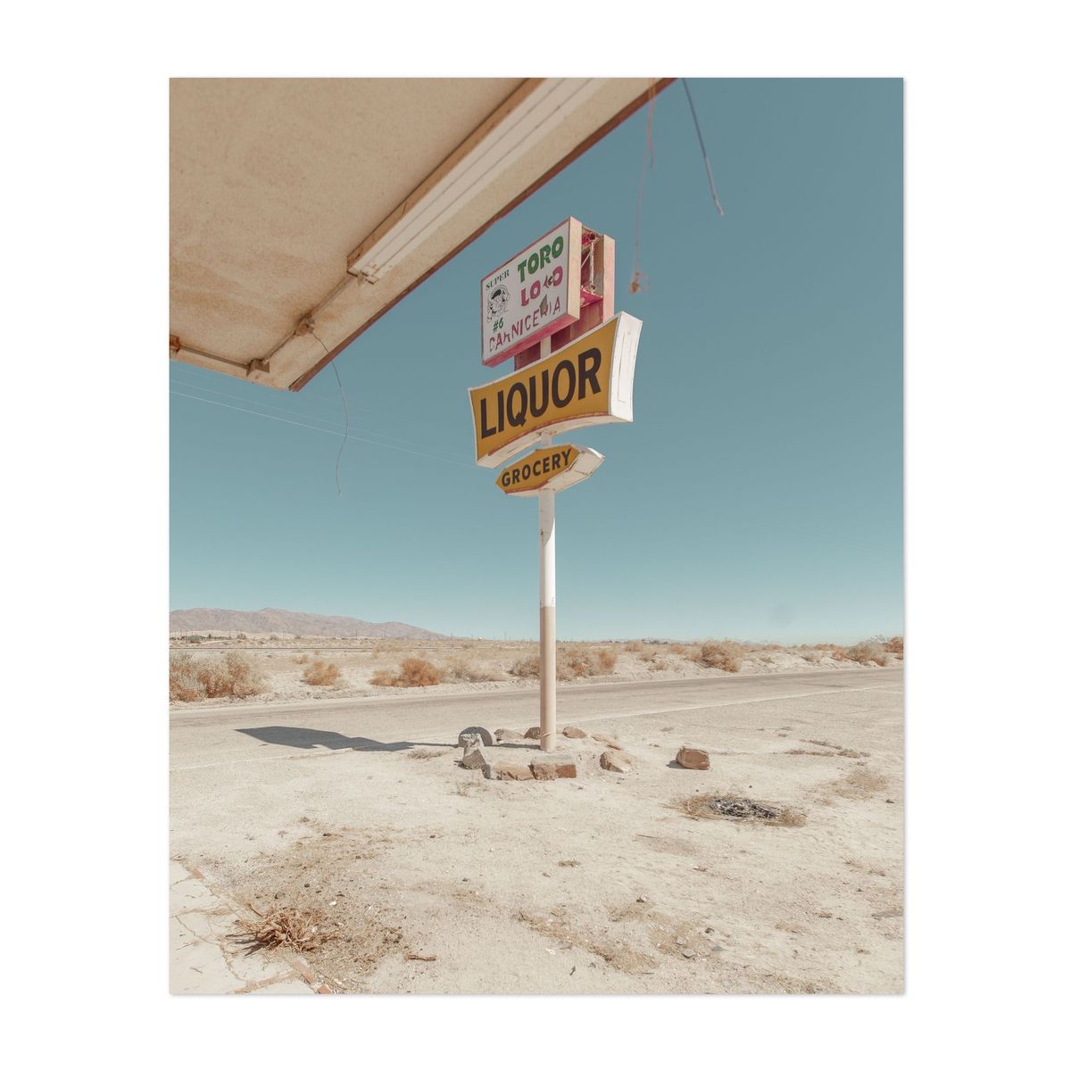 Salton Sea Liquor Sign 02 – image 1 of 2