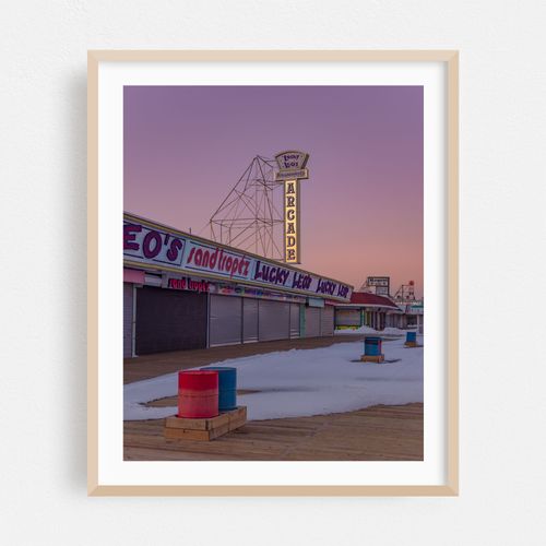 Lucky Leo's Sunset 01