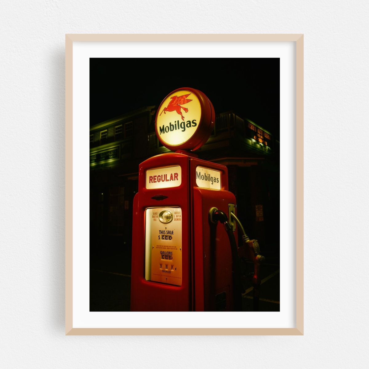 Cichy's Garage, Williamsburg 01 – image 1 of 3