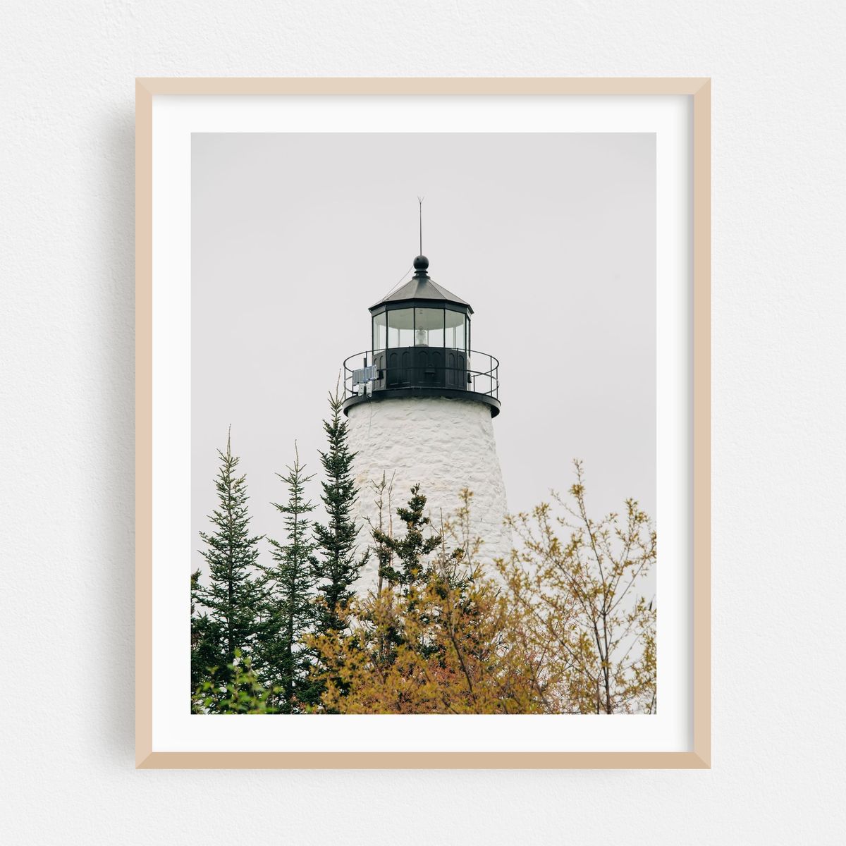 Dyce Head Lighthouse – image 1 of 12