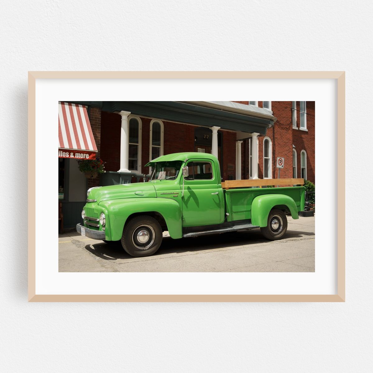 Parked in Almonte 02 – image 1 of 6