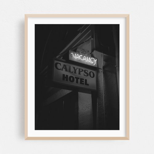 Calypso Hotel B&W