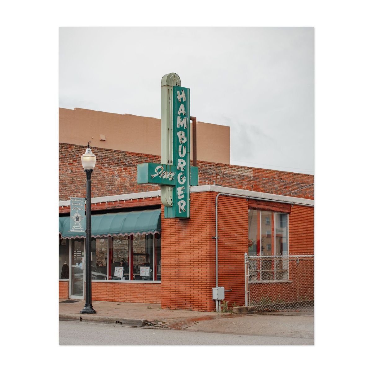Hamburger Inn 01 – image 1 of 2