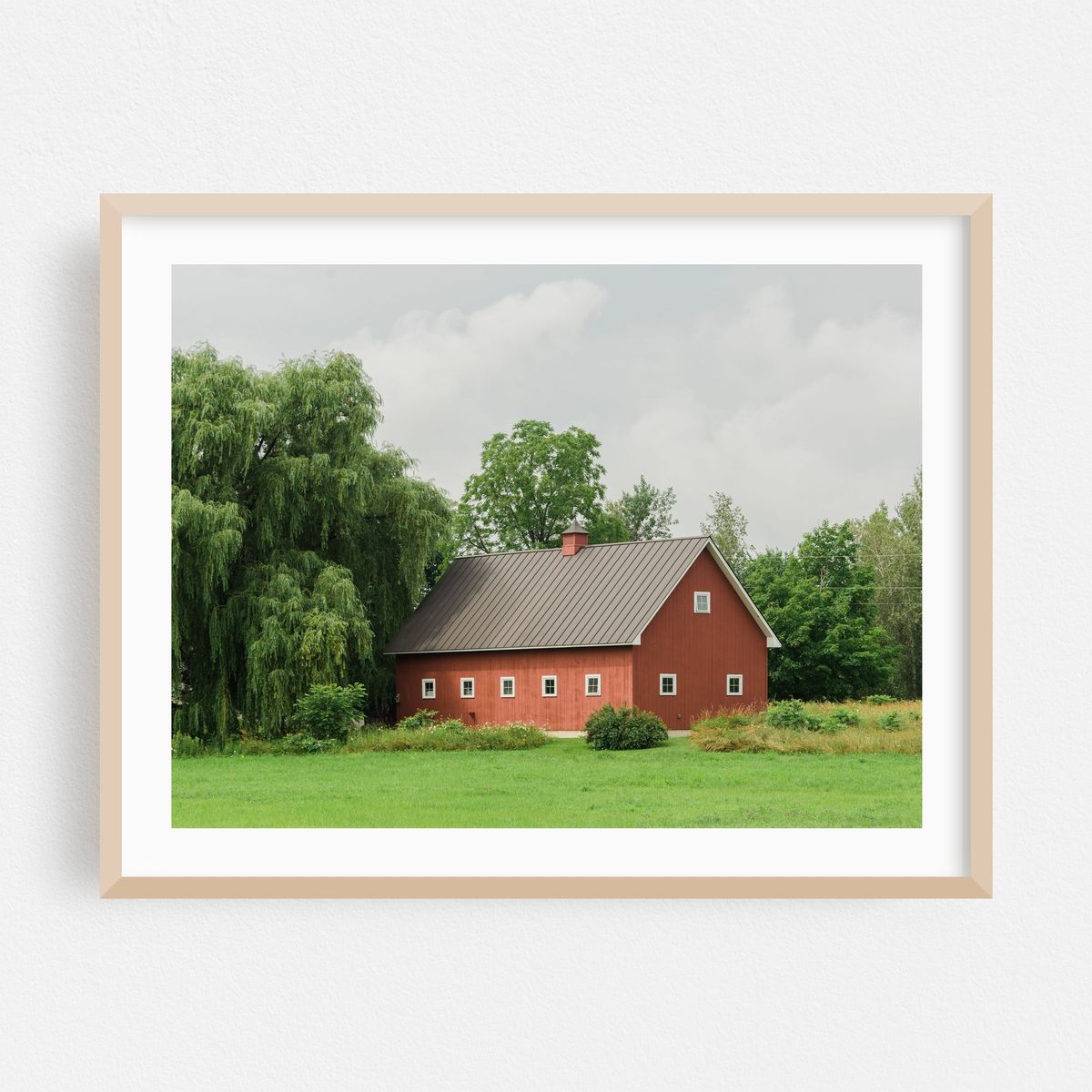 Red Barn, Shelburne – image 1 of 3