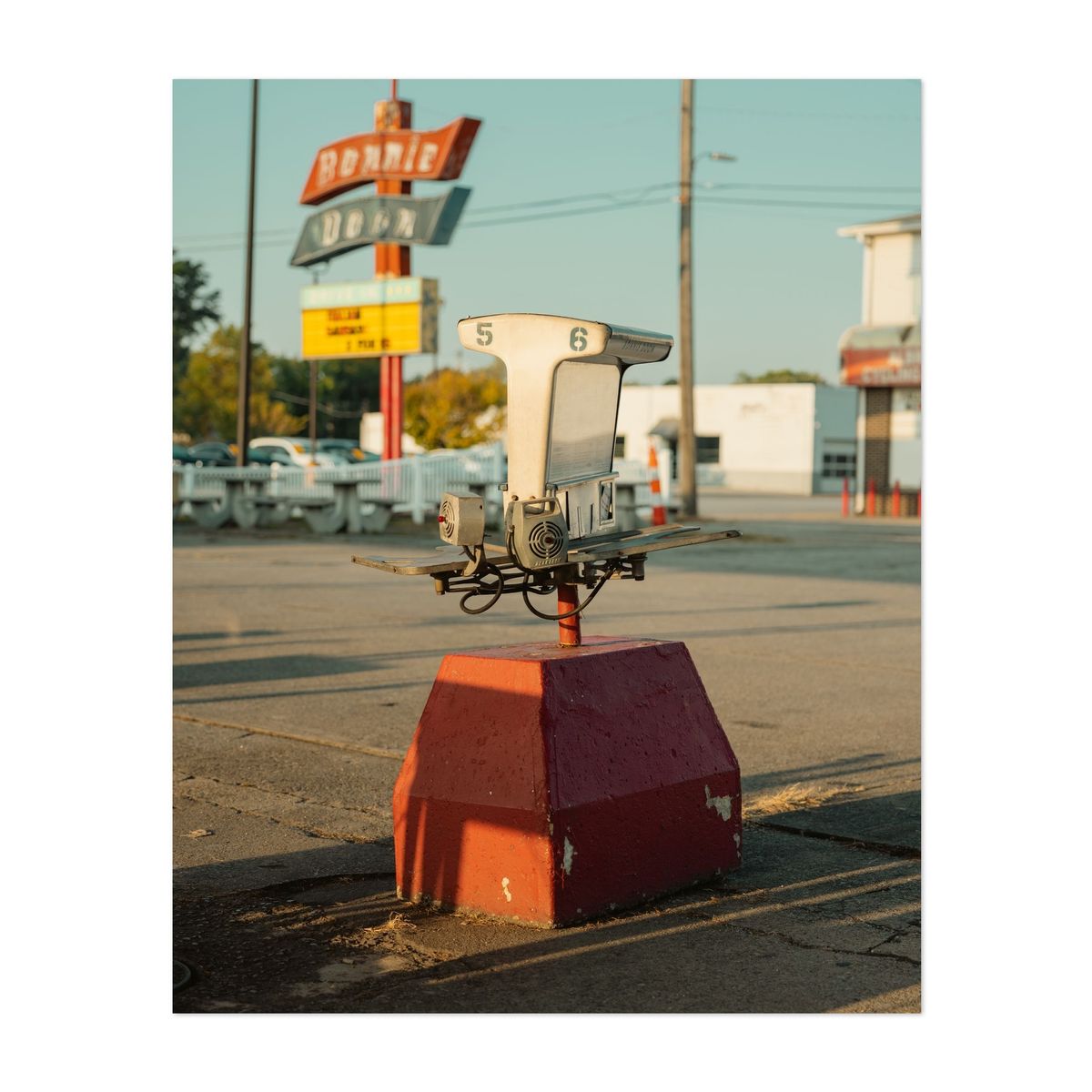 Bonnie Doon Drive-In 03 – image 1 of 2