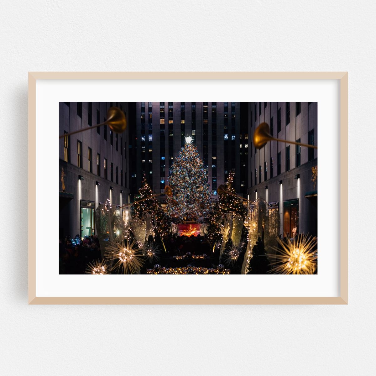 A Rockefeller Christmas 01 – image 1 of 6