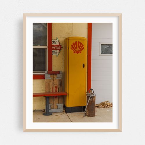 Strebins Shell Service 04