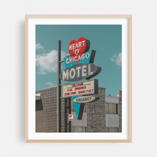 Heart O' Chicago Motel 01