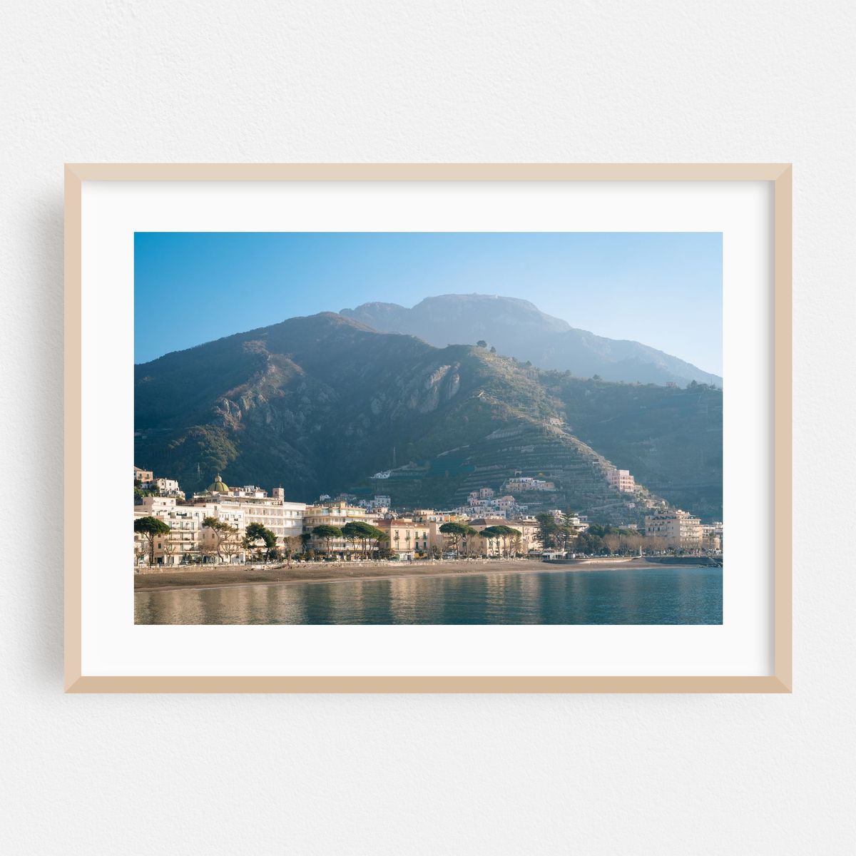 Beachside in Maiori – image 1 of 6