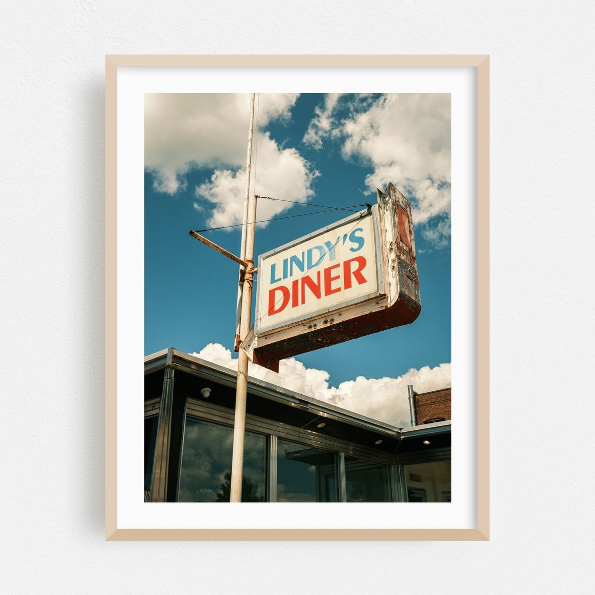 Lindy's Diner, Keene – image 1 of 3