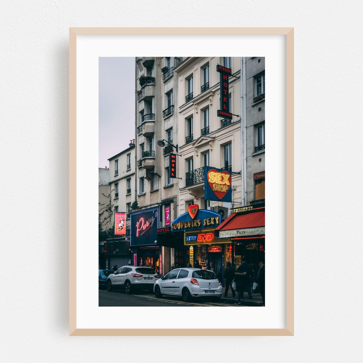 Boulevard de Clichy, Pigalle – image 1 of 16
