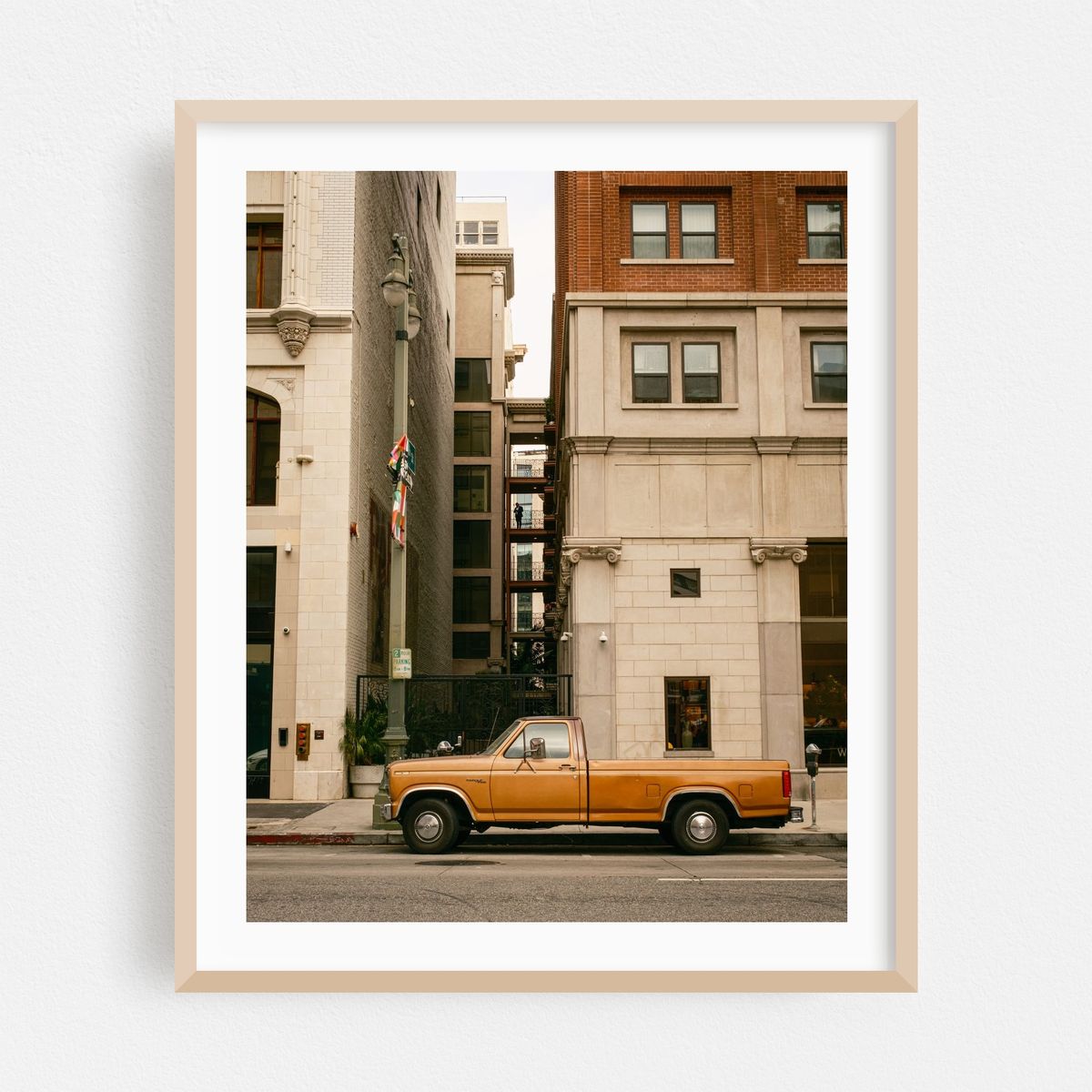 Vintage in Downtown LA – image 1 of 12