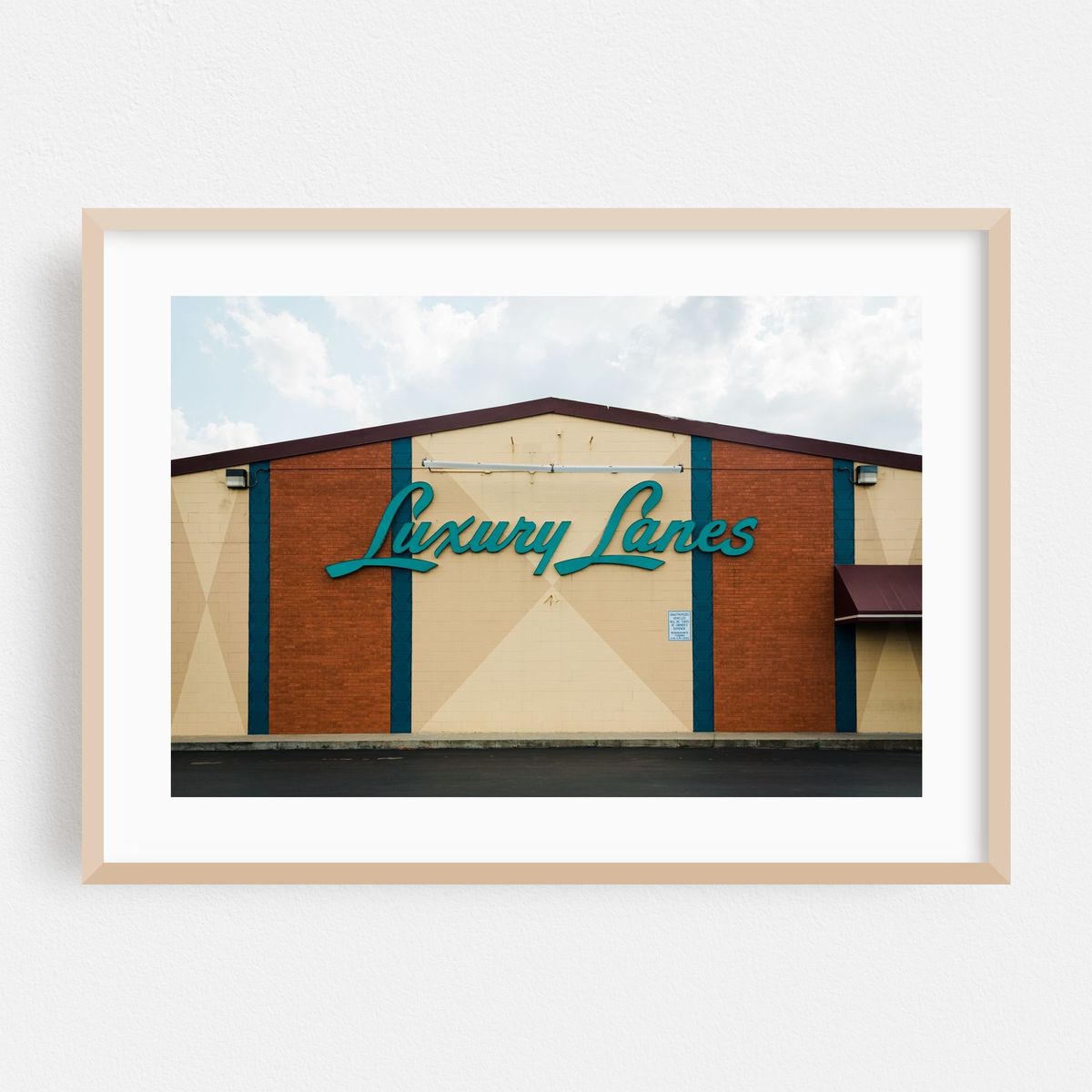 Luxury Lanes, Ferndale 02 – image 1 of 6