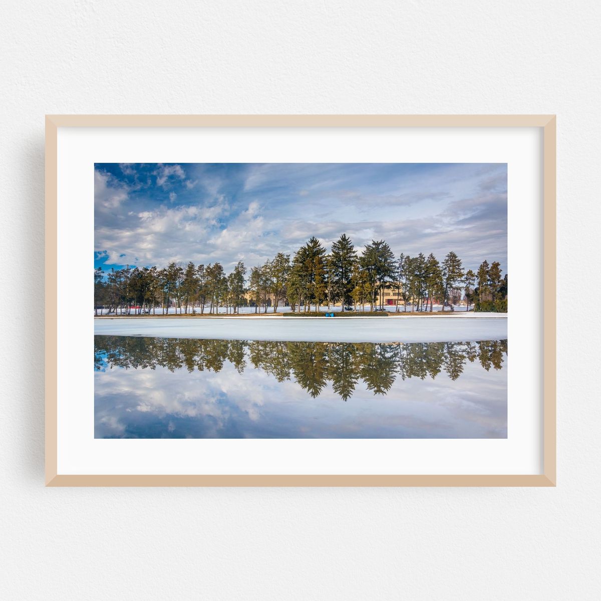 Kiwanis Lake, York – image 1 of 6