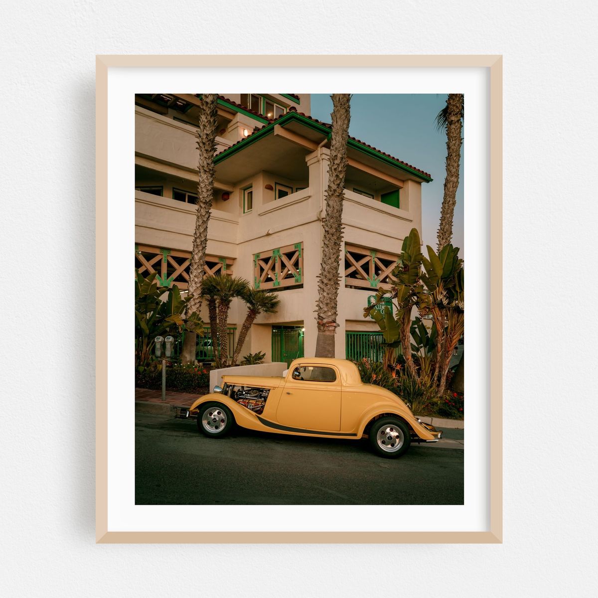 Vintage in San Clemente – image 1 of 12