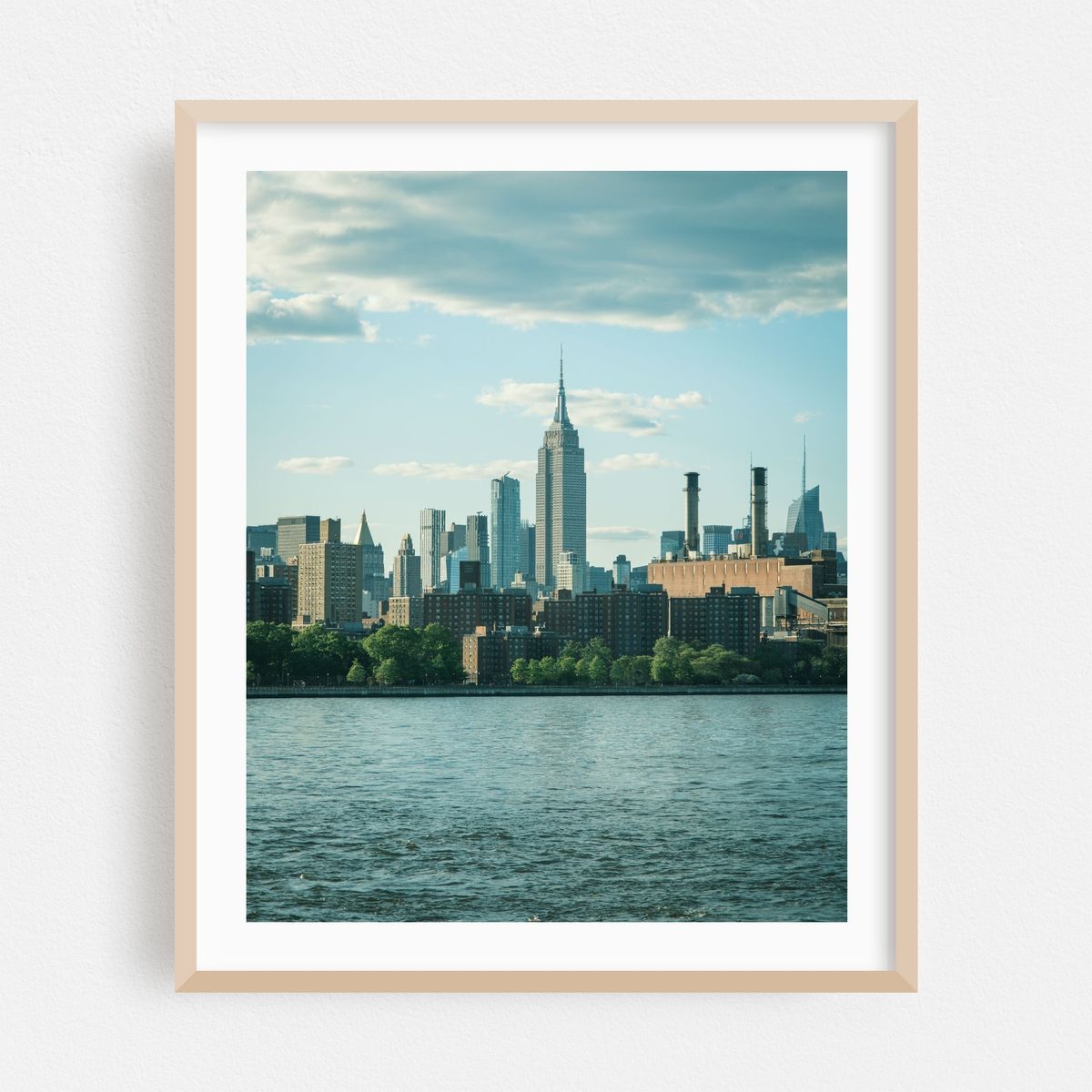 Manhattan from Domino Park 01 – image 1 of 12