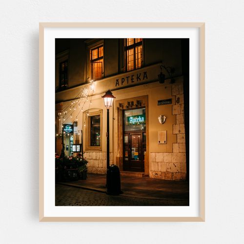 Apteka, Kraków Old Town 02