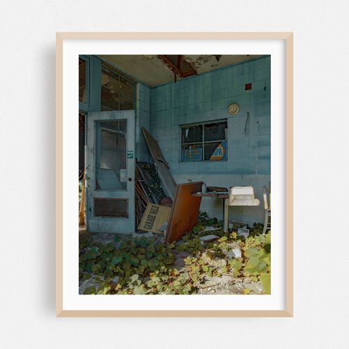 Abandoned Sales & Service Station 03