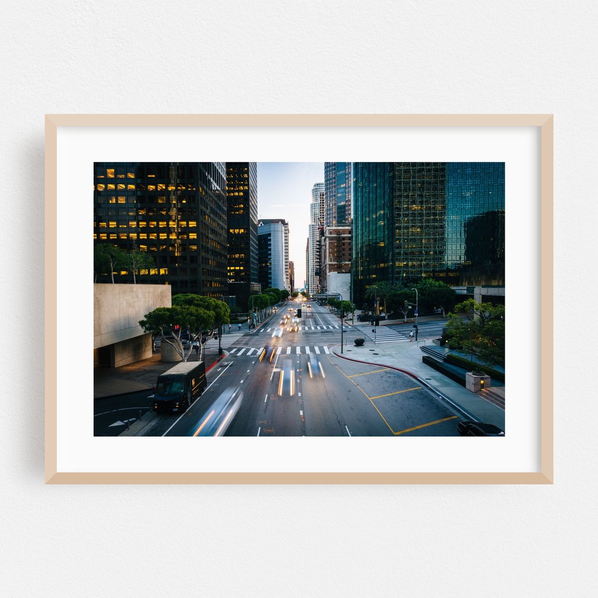 Movement on Figueroa – image 1 of 6
