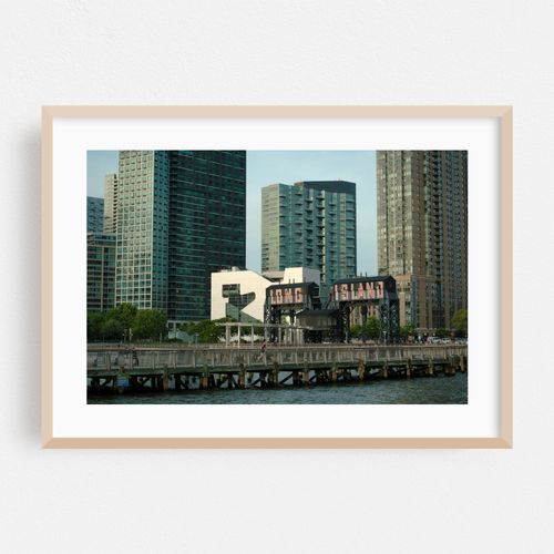 LIC Piers 01