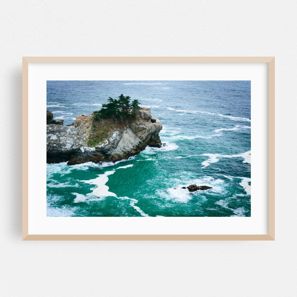 Waves at Julia Pfeiffer Burns State Park – image 1 of 6