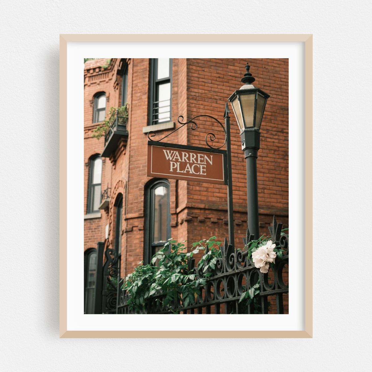 Warren Place, Cobble Hill – image 1 of 12