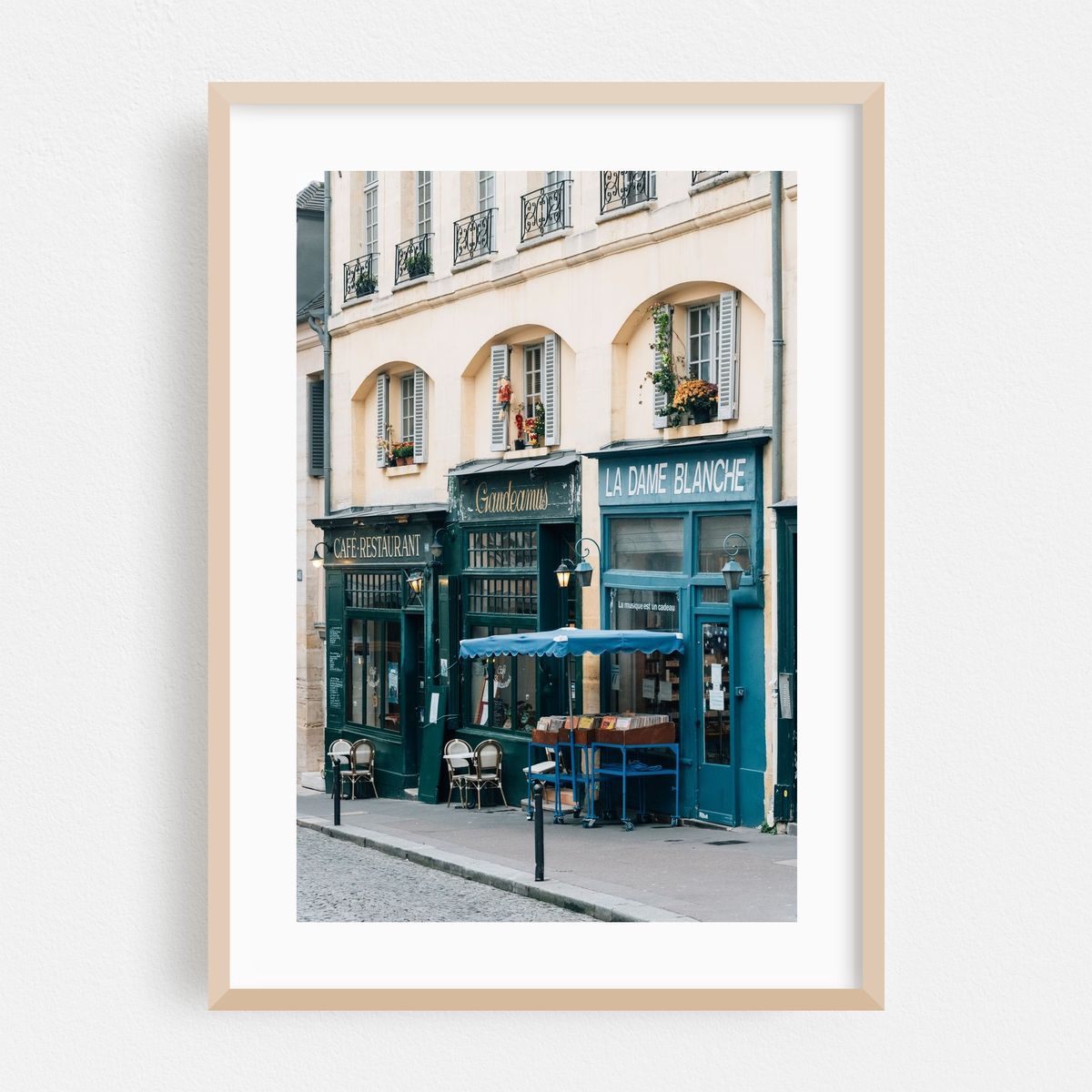 Rue de la Montagne Sainte Geneviève – image 1 of 16