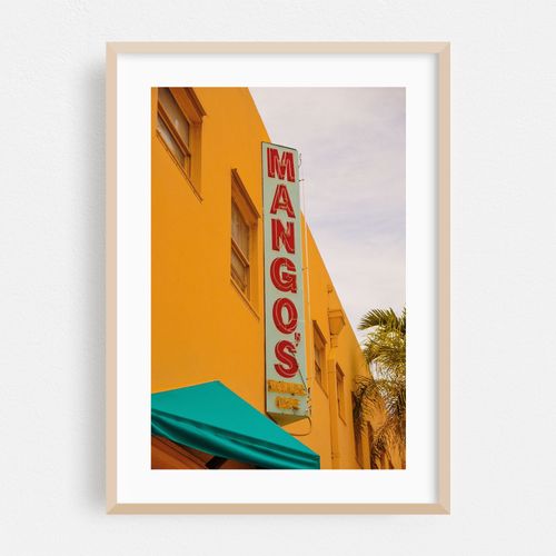 Mango's Tropical Cafe