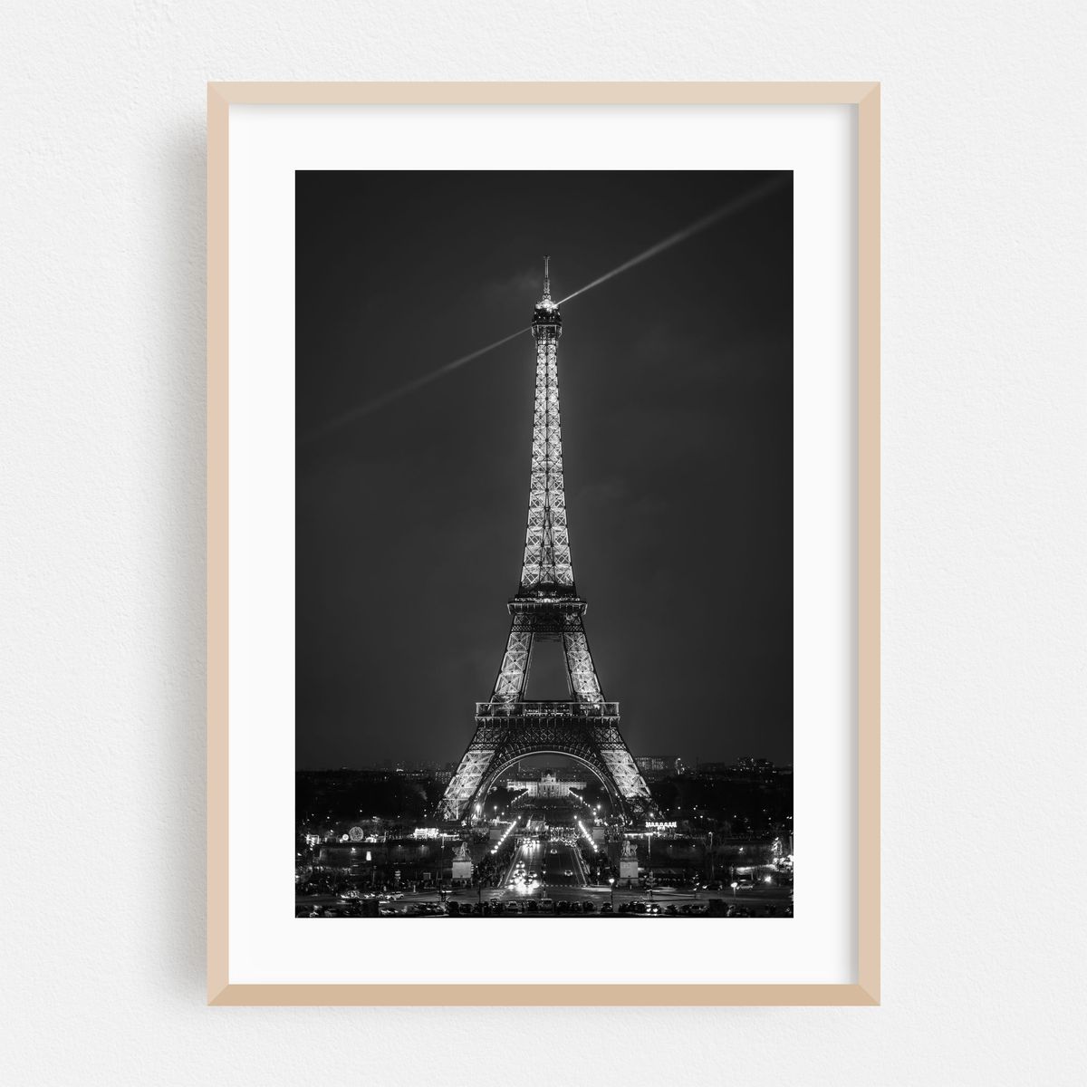 La Tour Eiffel 01 B&W – image 1 of 16