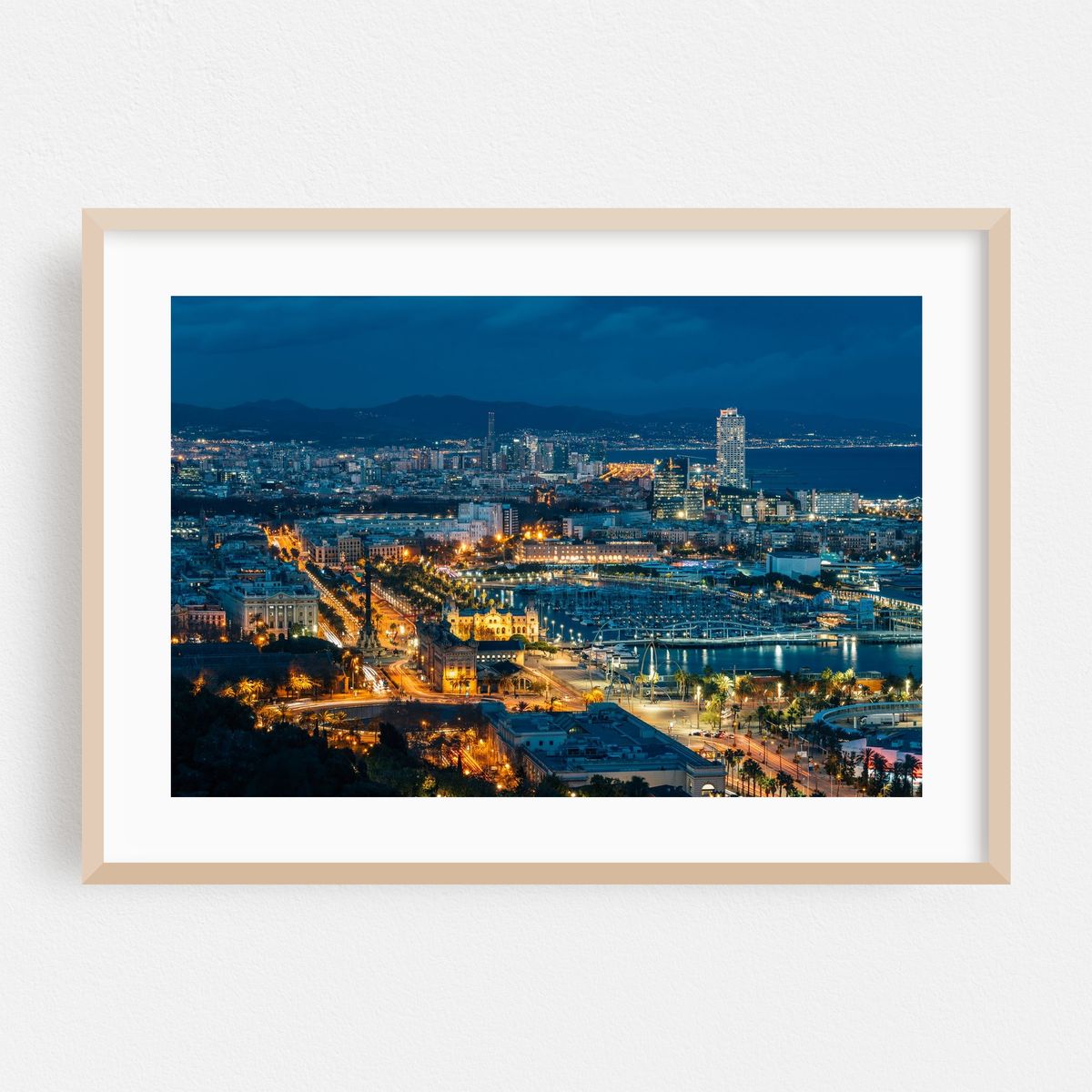 Nighttime in Barcelona 01 – image 1 of 6