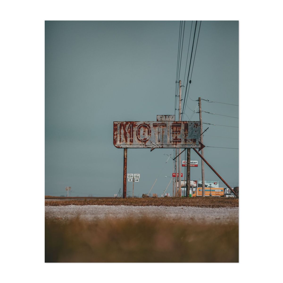 Abandoned Motel Sign – image 1 of 2