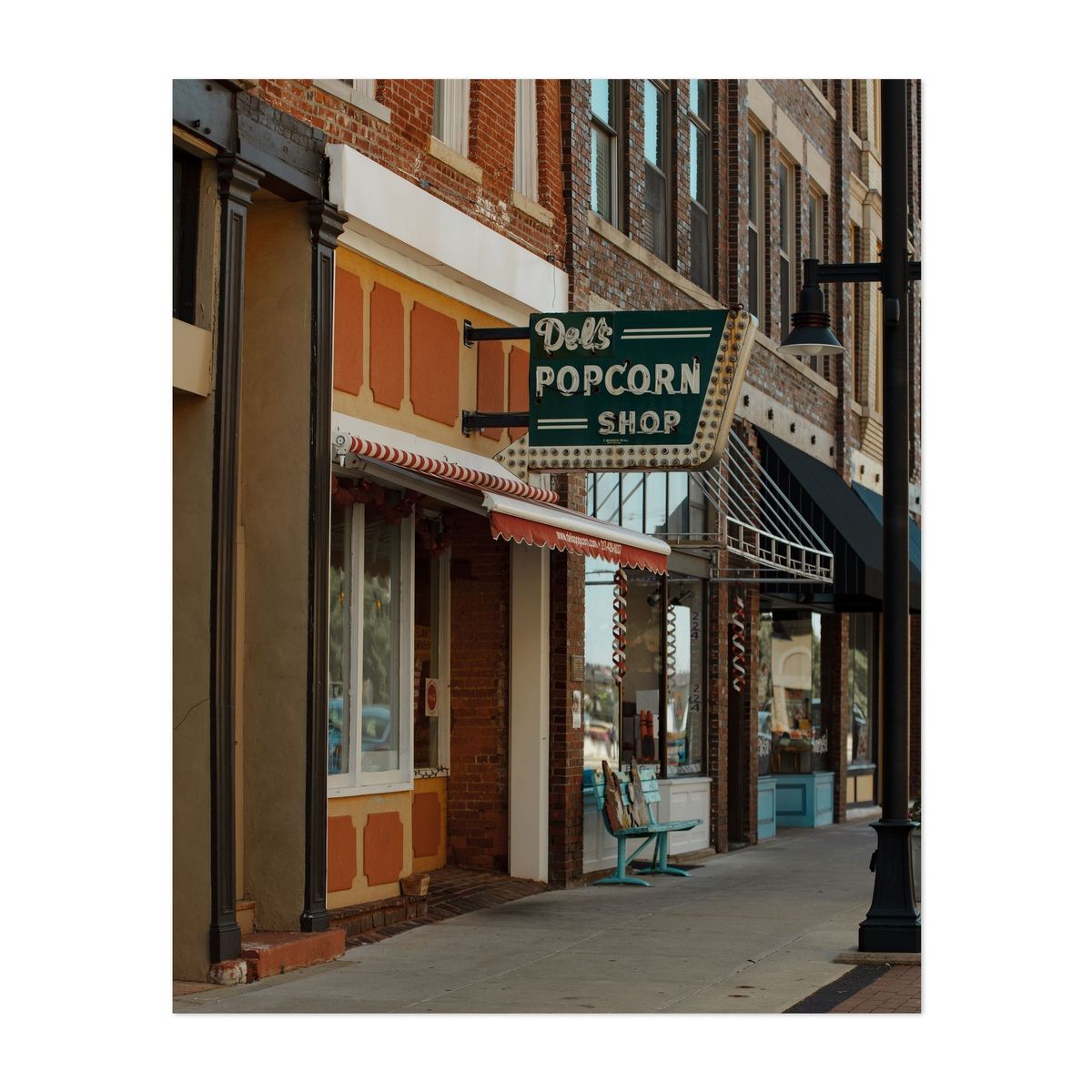 Del's Popcorn Shop 01 – image 1 of 2