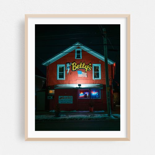 Betty's at Night, North Tonawanda 01