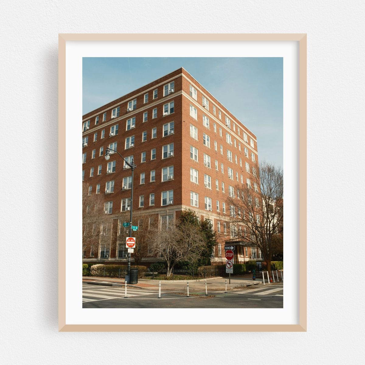 DC Residential 01 – image 1 of 12