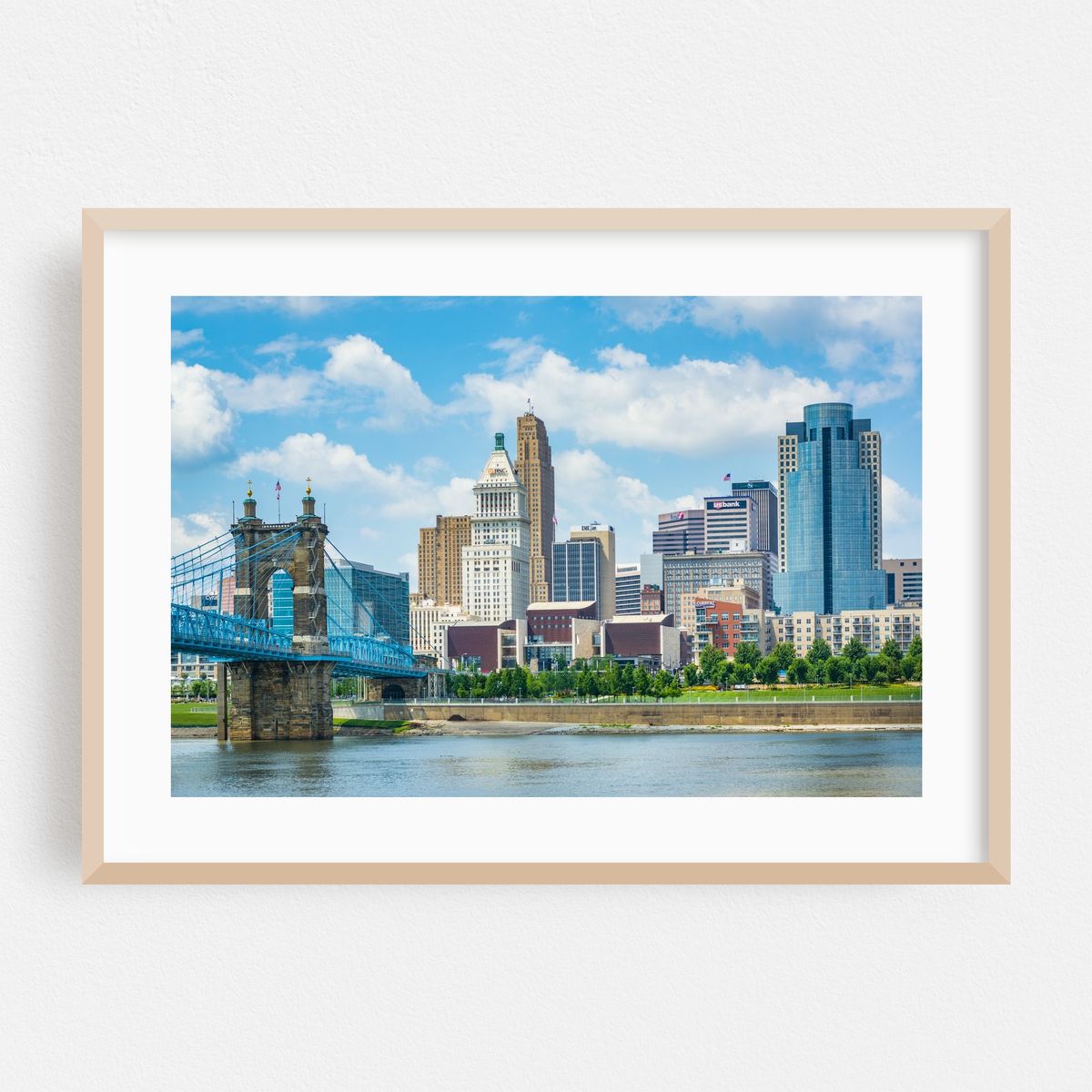 The Cincinnati Skyline 01 – image 1 of 6