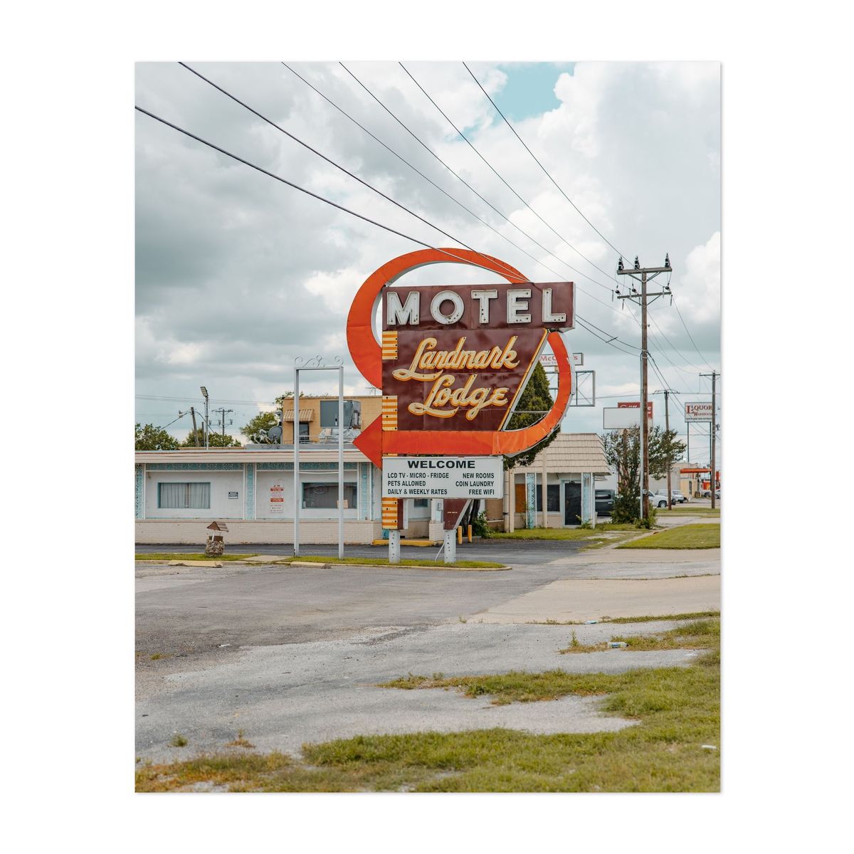 Landmark Lodge Motel – image 1 of 2