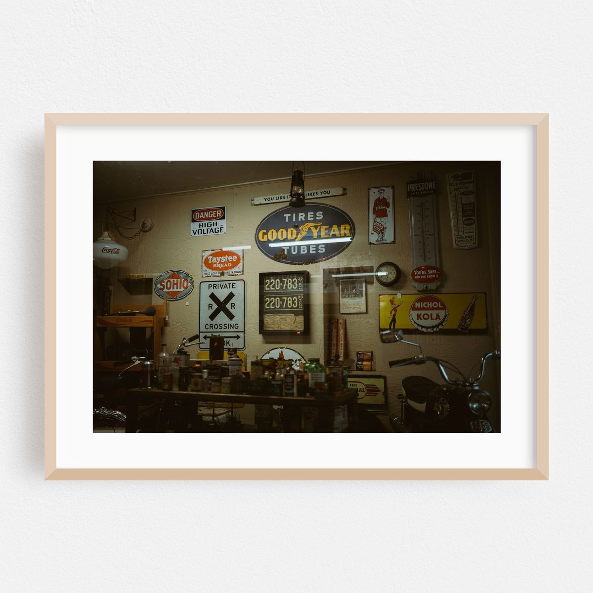 Vintage Sign Collection, Bristol – image 1 of 6