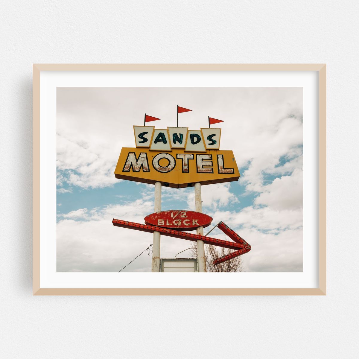 Sands Motel, Route 66 – image 1 of 3