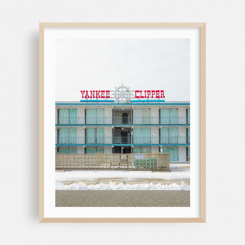 Yankee Clipper Motel in Winter