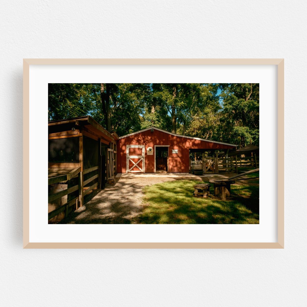 Red Barn at Hoyt Farm, Commack 01 – image 1 of 6